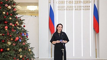 Надежда Ильина приняла участие в акции «Ёлка желаний»