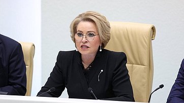 Выступление Валентины Матвиенко на встрече с деятелями театрального искусства