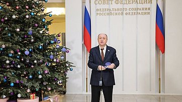 Николай Кондратюк принял участие во Всероссийской благотворительной акции «Елка желаний»