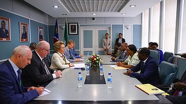 Встреча Председателя СФ В. Матвиенко с Премьер-министром Намибии С. Куугонгельвой-Амадилой