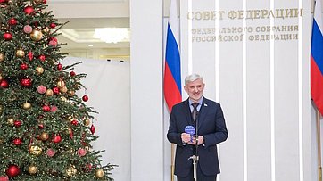 Евгений Дитрих принял участие в акции «Ёлка желаний»