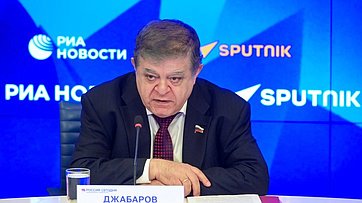В международном мультимедийном пресс-центре Медиагруппы «Россия сегодня» состоялась пресс-конференция Владимира Джабарова по итогам презентации на пленарном заседании Совета Федерации ежегодного доклада Комиссии СФ по защите государственного суверенитета