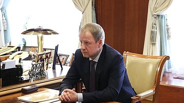 Валентина Матвиенко провела встречу с губернатором Алтайского края Виктором Томенко