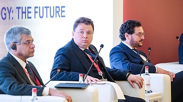 Александр Шендерюк-Жидков в рамках деловой программы Петербургского международного экономического форума (ПМЭФ-2025) принял участие в сессии «На передовой технологий: будущее ИИ и глобальная конкуренция»