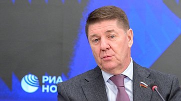 В ММПЦ «Россия сегодня» состоялась пресс-конференция председателя Комитета СФ по федеративному устройству, региональной политике, местному самоуправлению и делам Севера Андрея Шевченко, на которой были подведены итоги работы Комитета в осеннюю сессию 2025