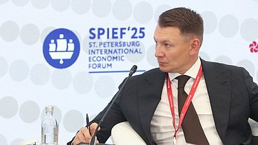 Александр Двойных в рамках деловой программы Петербургского международного экономического форума (ПМЭФ-2025) принял участие в сессии «Продовольственная безопасность России: вызовы и стратегии»