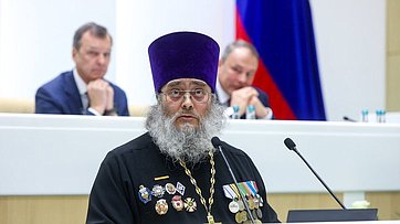 Выступление настоятеля Архиерейского подворья во имя Иверской иконы Божией Матери города Первоуральска, полкового священника 589-го мотострелкового полка, протоиерея Василия Зудивлова