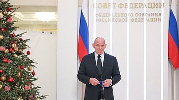 Александр Карелин принял участие в акции «Ёлка желаний»