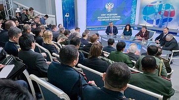 В. Озеров провел встречу с военными атташе иностранных государств