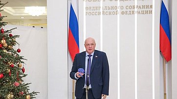 Андрей Шохин принял участие в акции «Ёлка желаний»