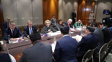 Председатель СФ Валентина Матвиенко провела встречу с Председателем Великого государственного хурала Монголии Дашзэгвийном Амарбаясгаланом