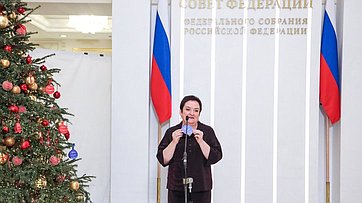 Лариса Мельник приняла участие в акции «Ёлка желаний»