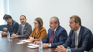 Валентина Матвиенко провела встречу с Председателем Великого национального собрания Турции Мустафой Шентопом