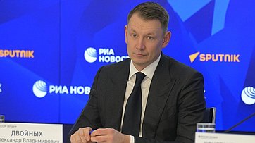 Пресс-конференция председателя Комитета Совета Федерации по аграрно-продовольственной политике и природопользованию Александра Двойных, посвященная организации Второго Всероссийского агродиктанта