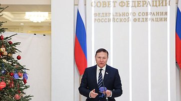 Александр Ролик принял участие в акции «Ёлка желаний»