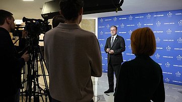 Константин Косачев прокомментировал реакцию западных держав на озабоченности, высказанные сенаторами Российской Федерации по поводу намерения Великобритании и Франции поставить на Украину ядерные взрывные устройства