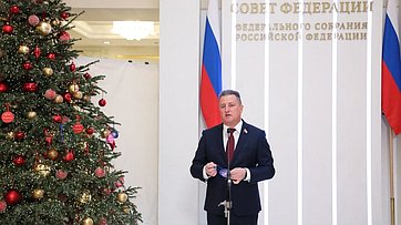 Евгений Богомазов принял участие в акции «Ёлка желаний»