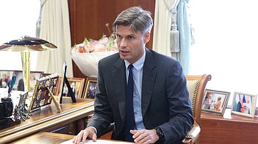 Встреча Председателя Совета Федерации Валентины Матвиенко с генеральным директором госкорпорации «Роскосмос» Дмитрием Бакановым