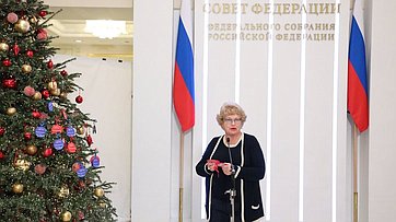 Людмила Нарусова приняла участие в акции «Ёлка желаний»