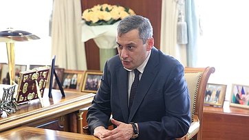 Валентина Матвиенко встретилась с врио губернатора Курской области Александром Хинштейном