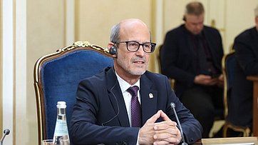 Валентина Матвиенко провела встречу с Председателем Парламента стран Латинской Америки и Карибского бассейна (ПАРЛАТИНО) Роландо Мигелем Гонсалесом Патрисио