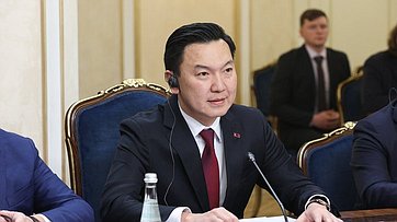 Валентина Матвиенко провела встречу с Председателем Великого Государственного Хурала Монголии Ням-Осорын Учралом