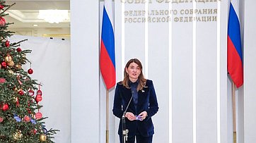 Юлия Лазуткина приняла участие в акции «Ёлка желаний»