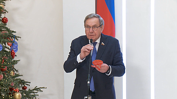 Владимир Городецкий принял участие в акции «Ёлка желаний»